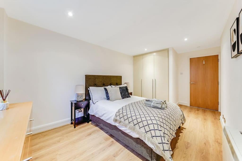 Spacious 1 Bedroom Apt Near Marble Arch * Londres